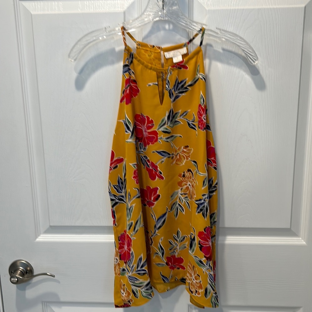 Adorable halter top size medium